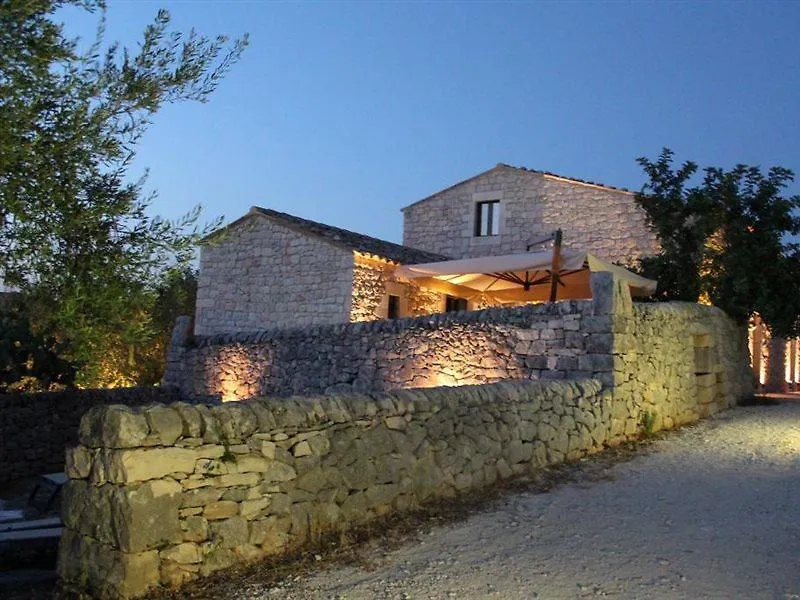 Tenuta Zannafondo Donnafugata Country house
