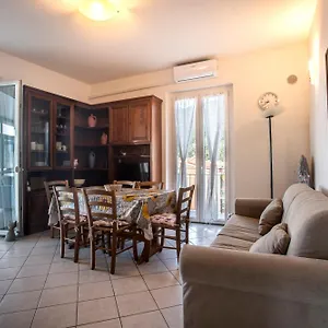https://la-veranda-sullacqua-riva-trigoso.hotelitalianriviera.com